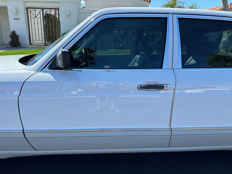 1991 Mercedes-Benz W126 S-Class Sedan - Image 28 of 31
