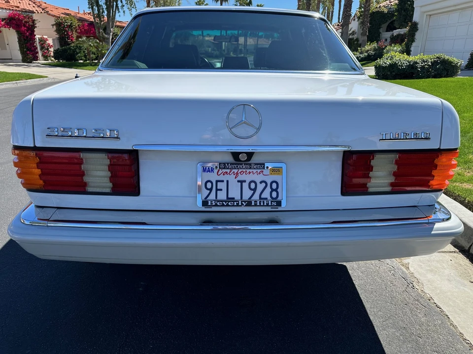 1991 Mercedes-Benz W126 S-Class Sedan - Image 11 of 31