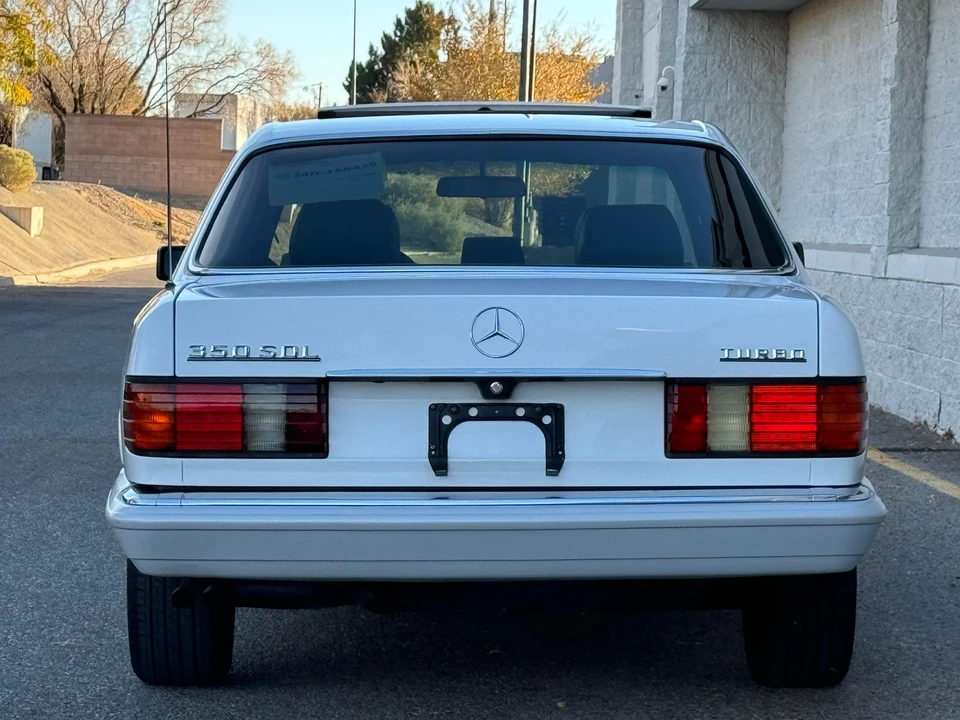 1991 Mercedes-Benz W126 S-Class Sedan - Image 19 of 31