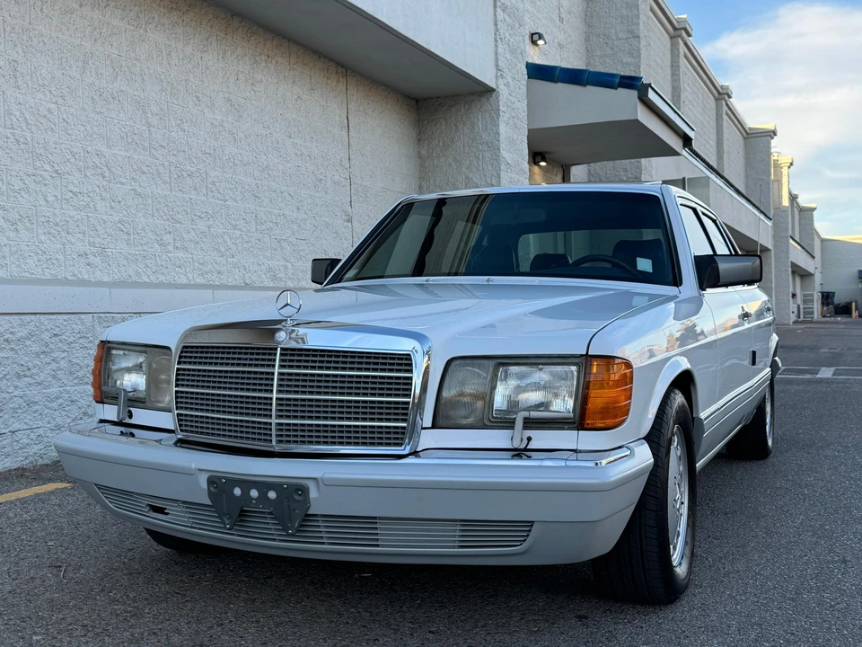 1991 Mercedes-Benz W126 S-Class Sedan - Image 8 of 31