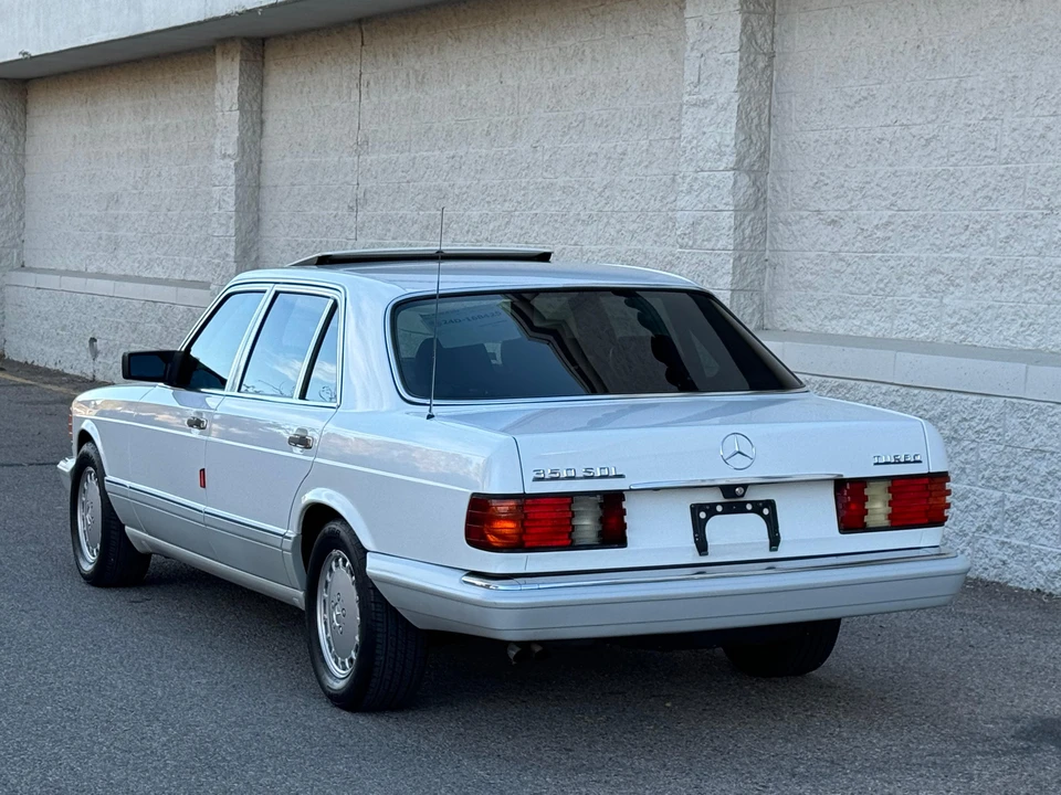 1991 Mercedes-Benz W126 S-Class Sedan - Image 15 of 31