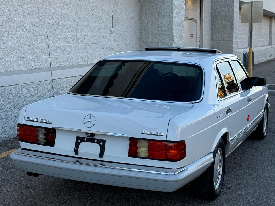 1991 Mercedes-Benz W126 S-Class Sedan - Image 21 of 31