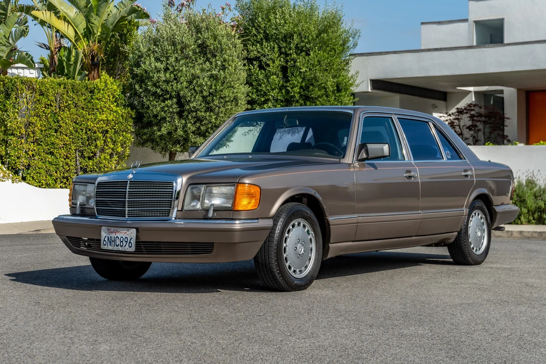 1991 Mercedes-Benz W126 S-Class Sedan - Image 4 of 31