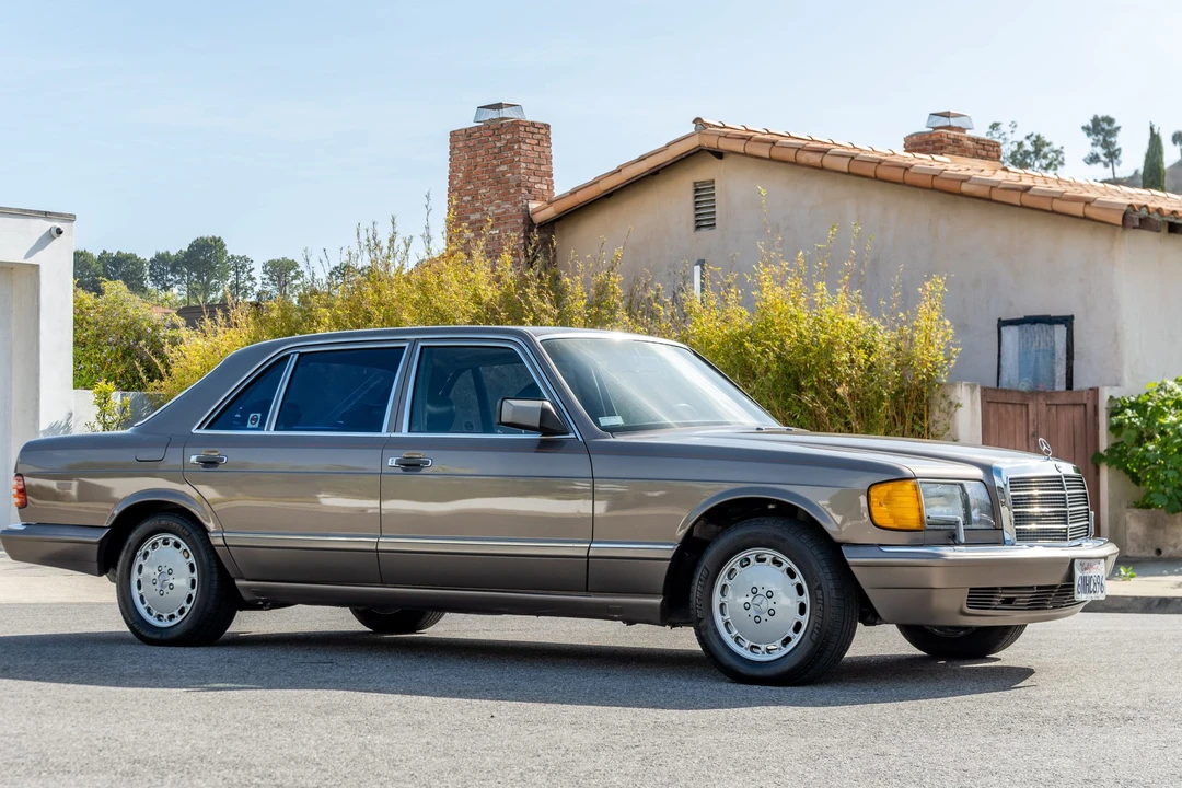 1991 Mercedes-Benz W126 S-Class Sedan - Image 19 of 31