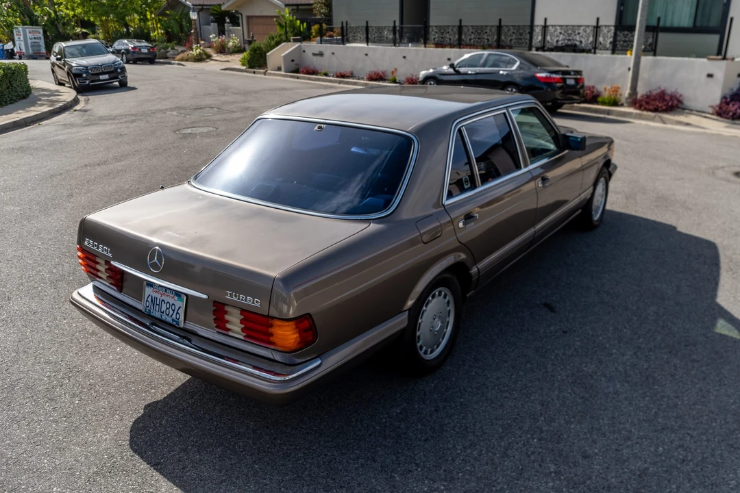 1991 Mercedes-Benz W126 S-Class Sedan - Image 16 of 31