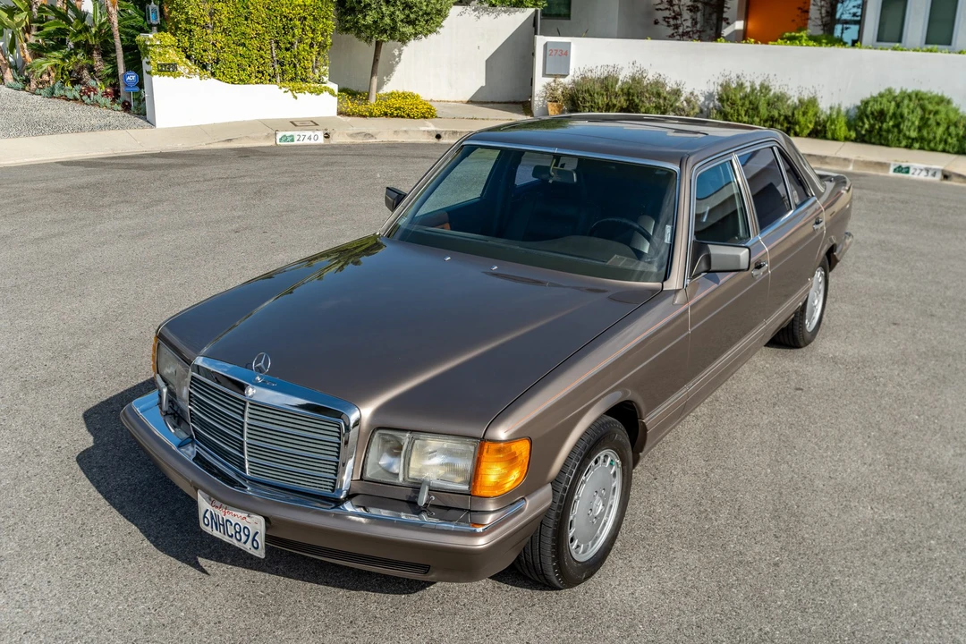1991 Mercedes-Benz W126 S-Class Sedan - Image 2 of 31