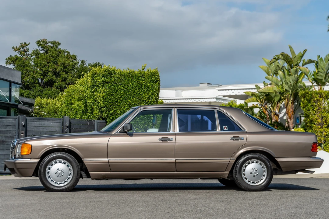 1991 Mercedes-Benz W126 S-Class Sedan - Image 6 of 31