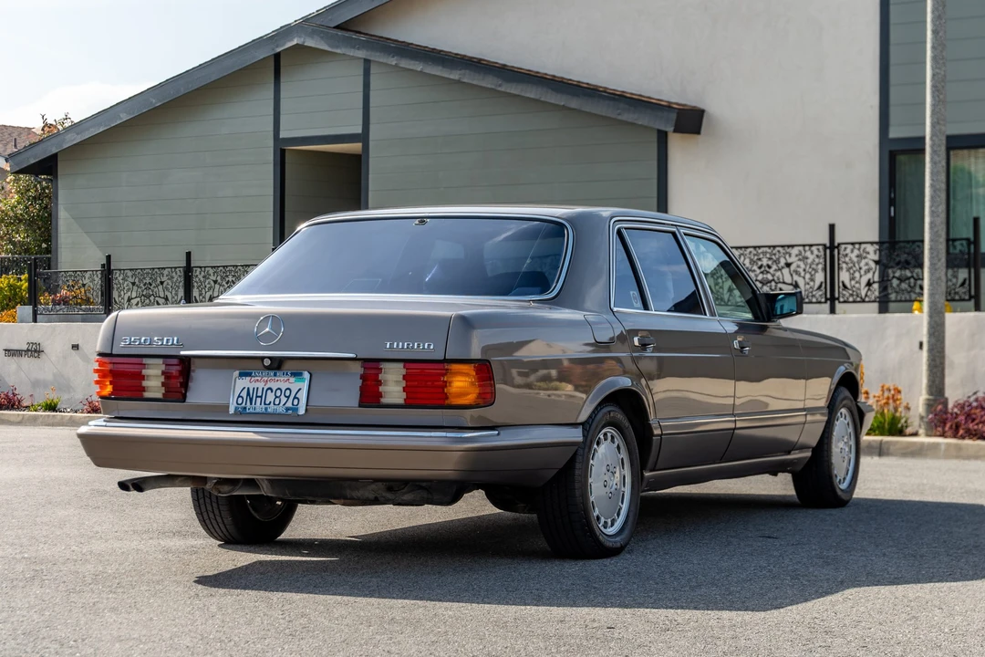 1991 Mercedes-Benz W126 S-Class Sedan - Image 15 of 31