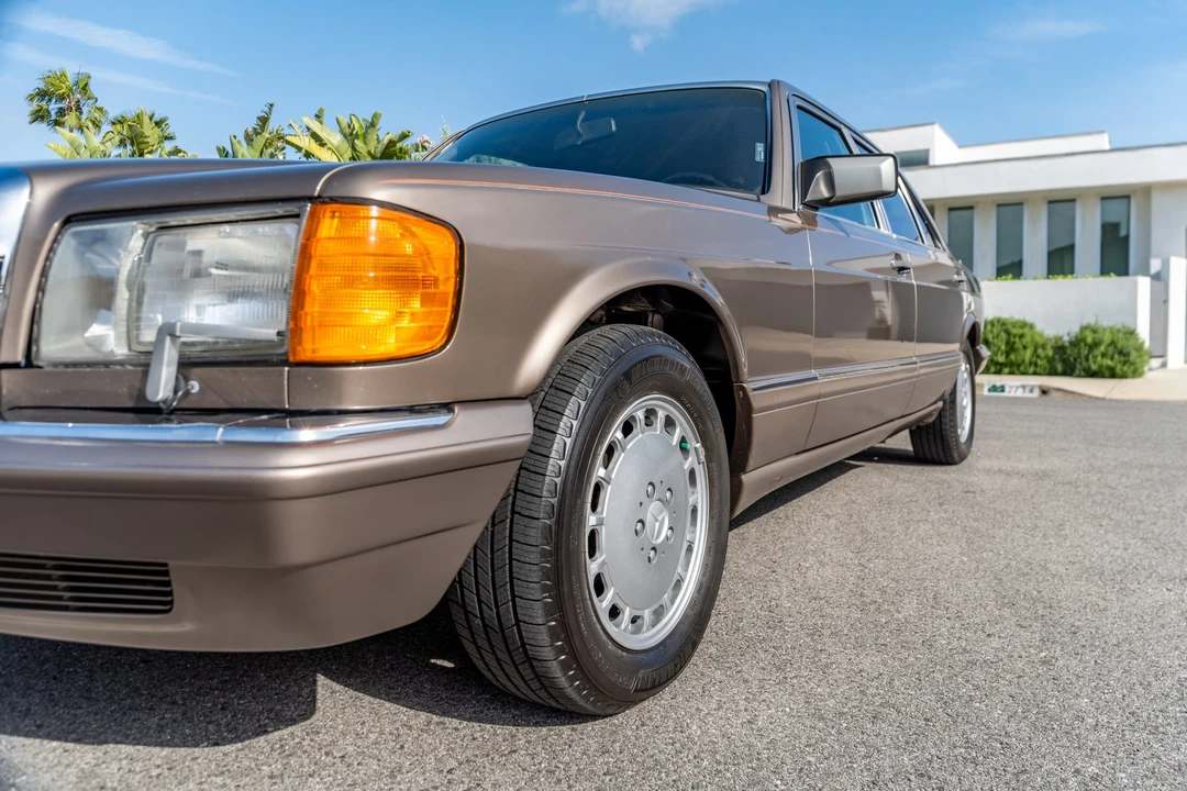 1991 Mercedes-Benz W126 S-Class Sedan - Image 27 of 31