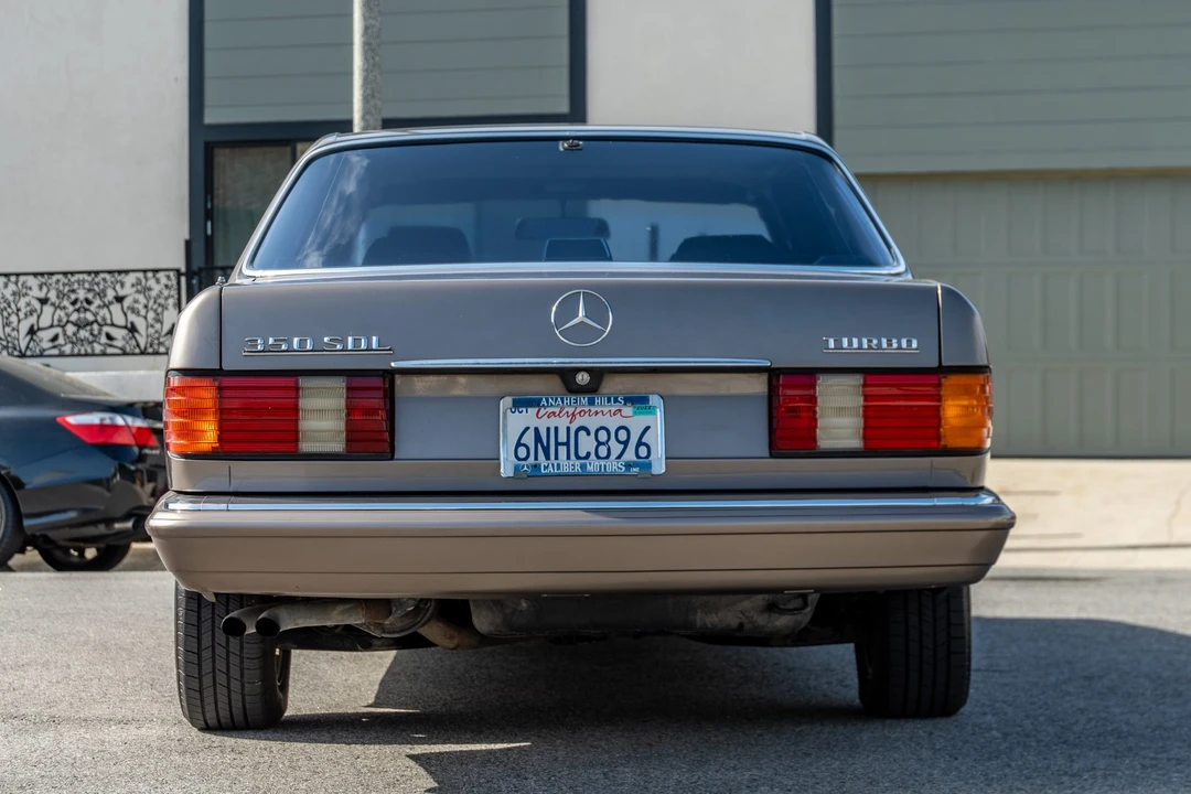 1991 Mercedes-Benz W126 S-Class Sedan - Image 12 of 31