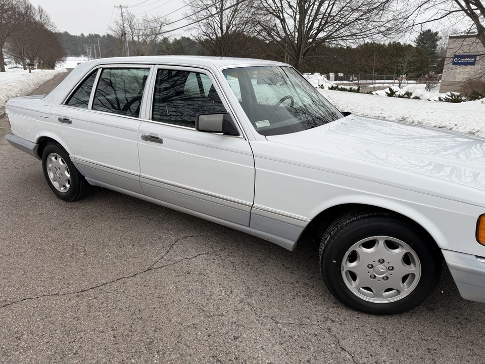 1991 Mercedes-Benz W126 S-Class Sedan - Image 10 of 31