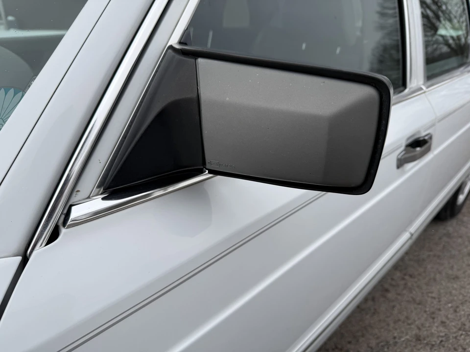 1991 Mercedes-Benz W126 S-Class Sedan - Image 22 of 31
