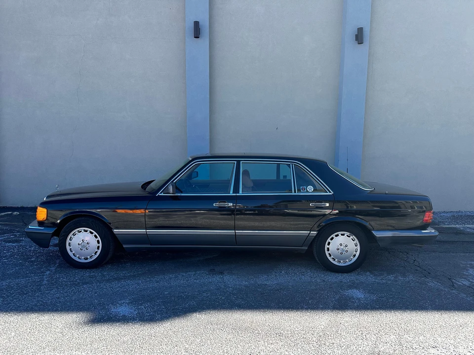 1991 Mercedes-Benz W126 S-Class Sedan - Image 17 of 31