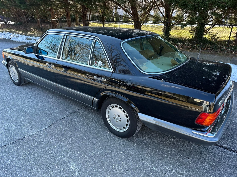 1991 Mercedes-Benz W126 S-Class Sedan - Image 20 of 31