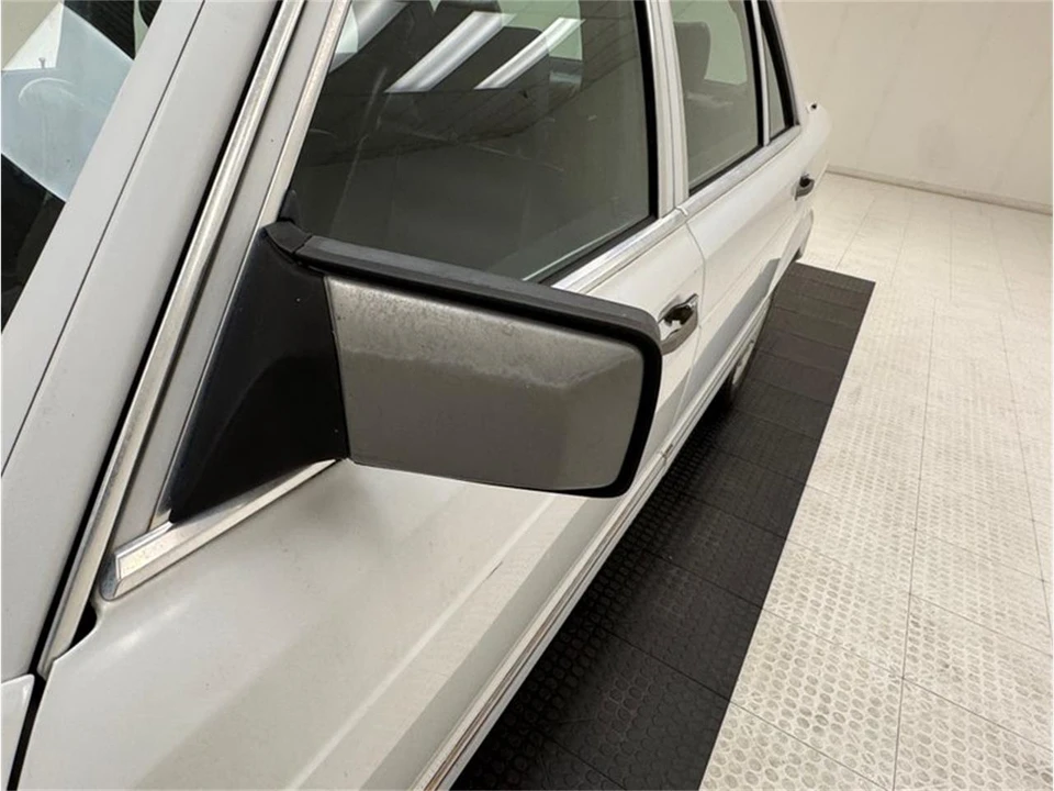 1991 Mercedes-Benz W126 S-Class Sedan - Image 15 of 31