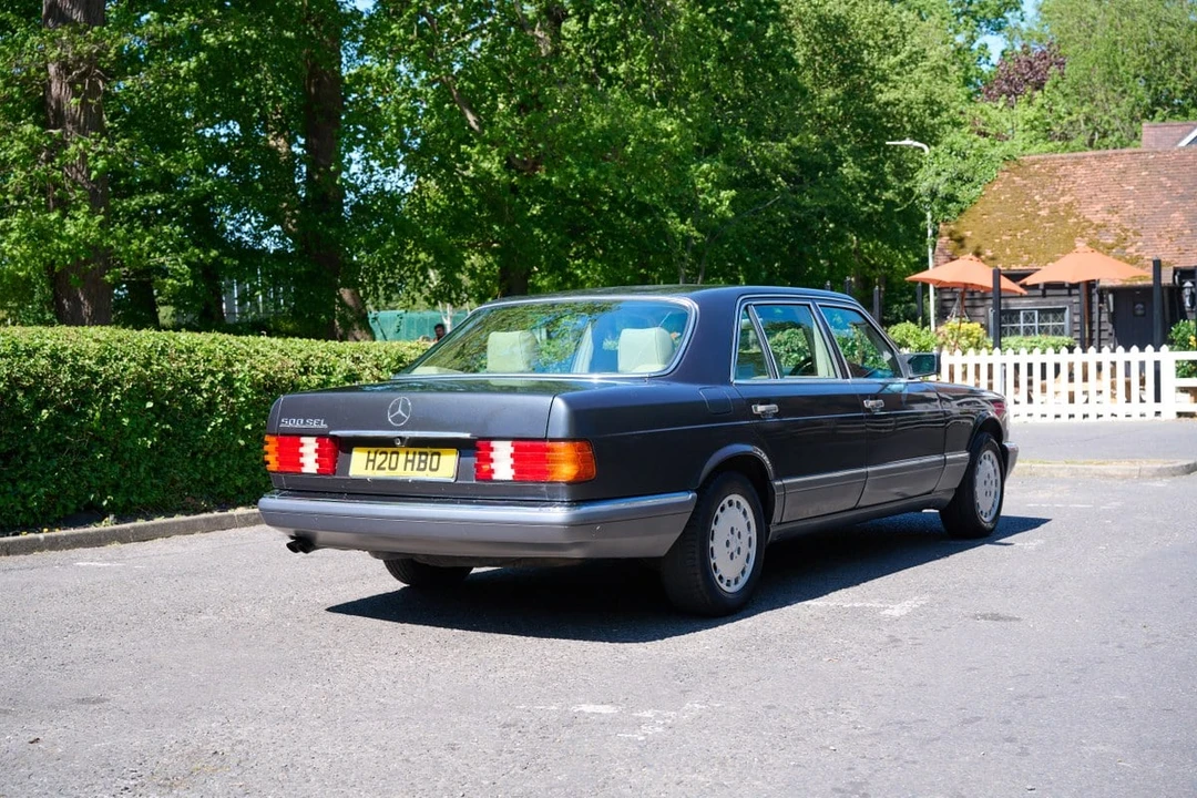 1991 Mercedes-Benz W126 S-Class Sedan - Image 6 of 31