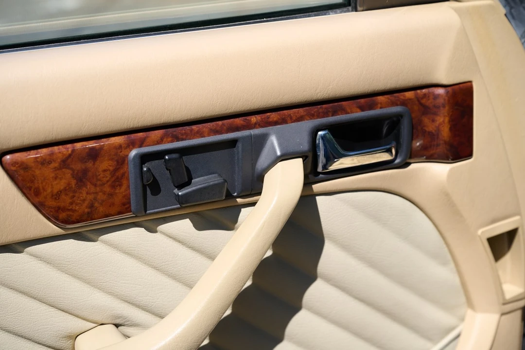1991 Mercedes-Benz W126 S-Class Sedan - Image 17 of 31