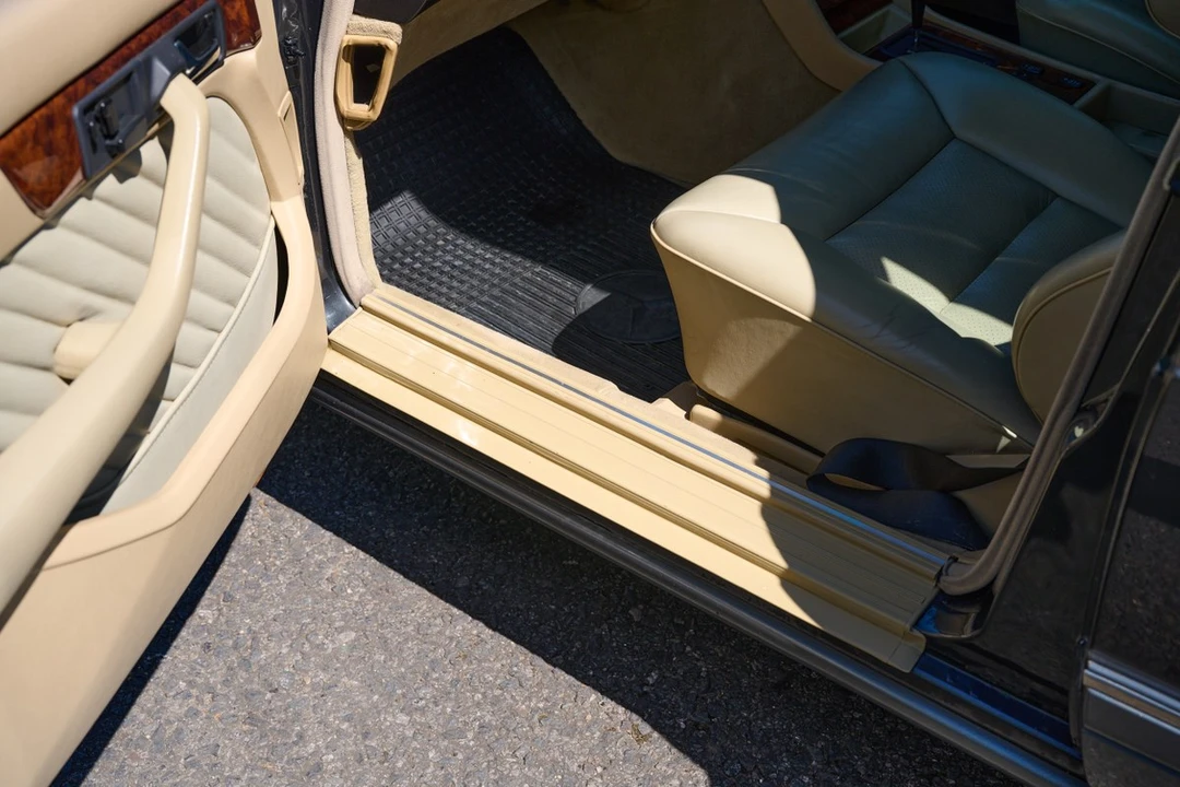 1991 Mercedes-Benz W126 S-Class Sedan - Image 18 of 31