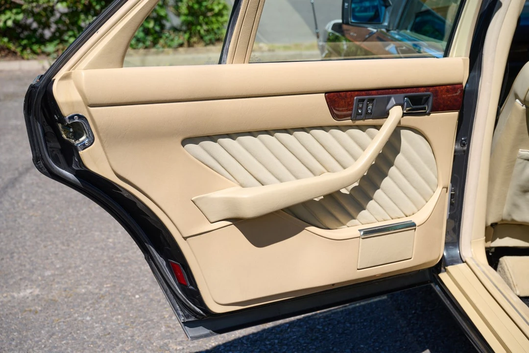 1991 Mercedes-Benz W126 S-Class Sedan - Image 19 of 31