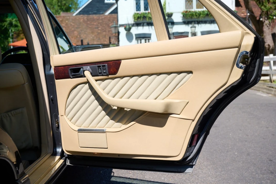1991 Mercedes-Benz W126 S-Class Sedan - Image 23 of 31