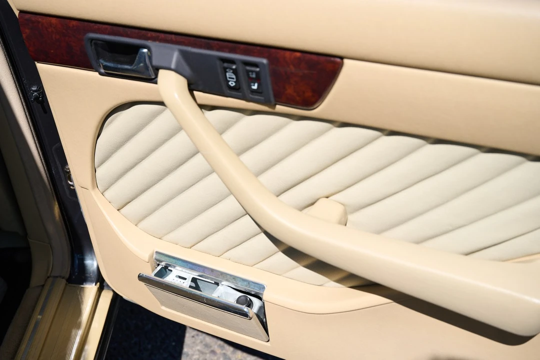 1991 Mercedes-Benz W126 S-Class Sedan - Image 24 of 31