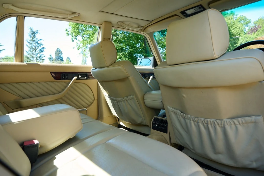 1991 Mercedes-Benz W126 S-Class Sedan - Image 27 of 31