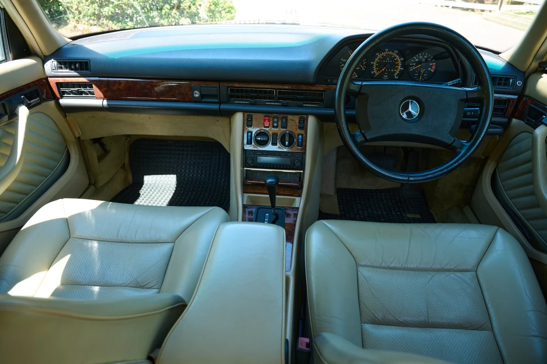 1991 Mercedes-Benz W126 S-Class Sedan - Image 30 of 31