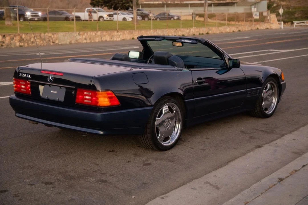 1991 Mercedes-Benz R129 SL-Class - Image 11 of 31
