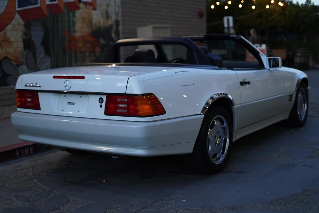 1991 Mercedes-Benz R129 SL-Class - Image 6 of 31