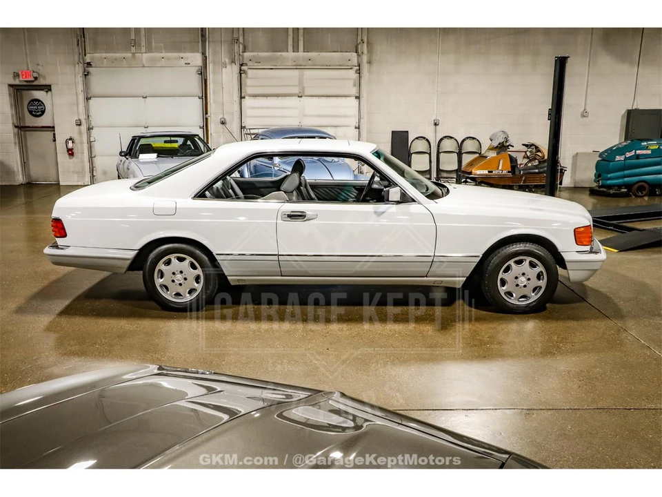 1991 Mercedes-Benz W126 S-Class Sedan - Image 11 of 31