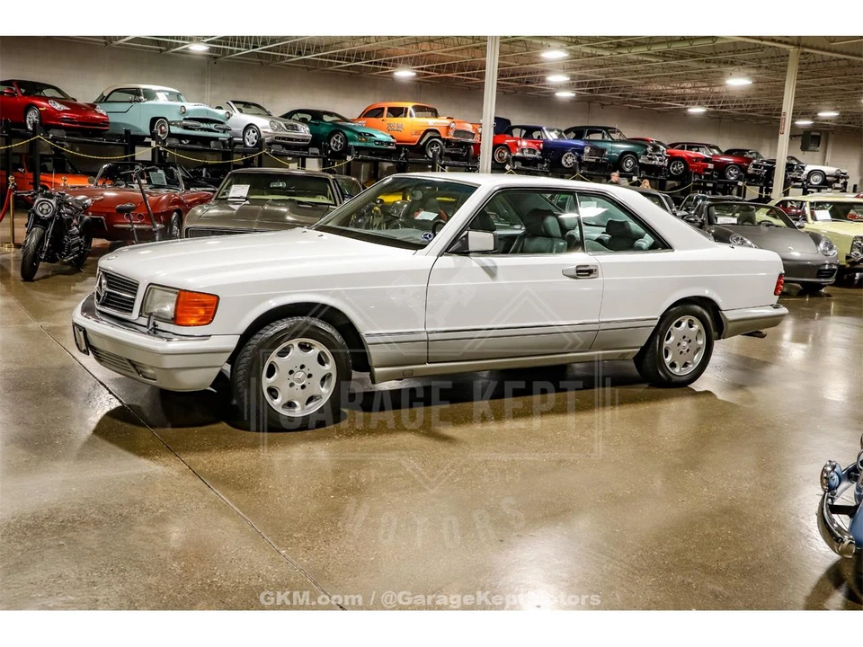 1991 Mercedes-Benz W126 S-Class Sedan - Image 4 of 31
