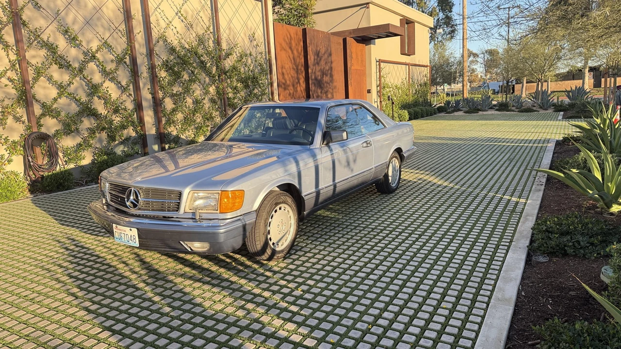 1991 Mercedes-Benz C126 S-Class Coupe - Image 2 of 31