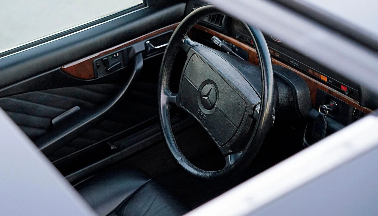1991 Mercedes-Benz C126 S-Class Coupe - Image 26 of 31
