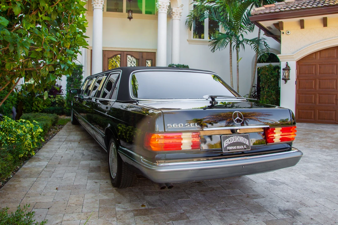1991 Mercedes-Benz W126 S-Class Sedan - Image 6 of 31