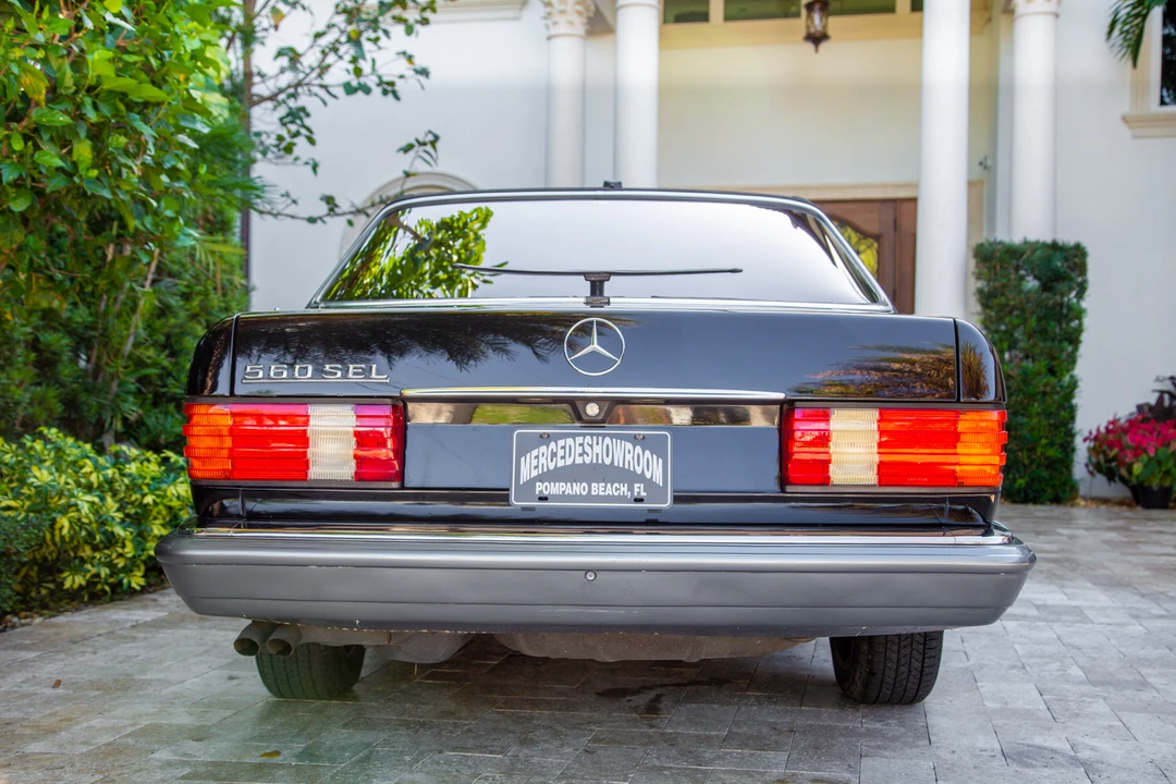 1991 Mercedes-Benz W126 S-Class Sedan - Image 8 of 31