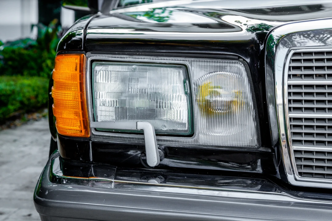 1991 Mercedes-Benz W126 S-Class Sedan - Image 16 of 31
