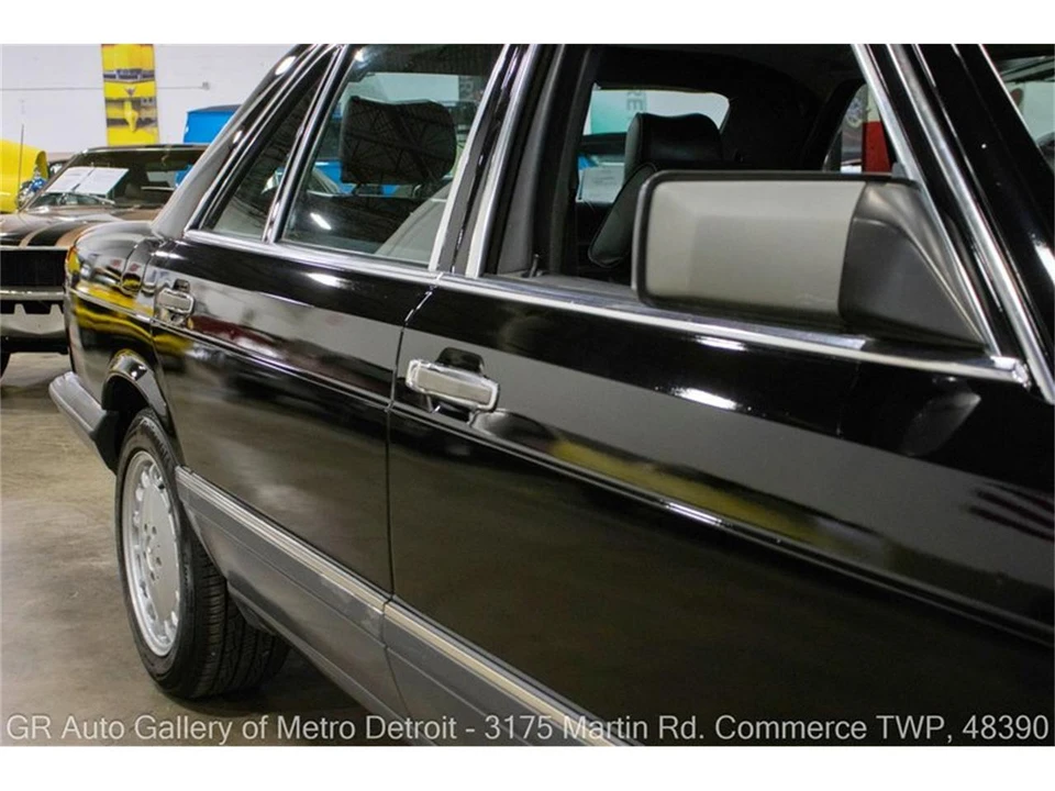 1991 Mercedes-Benz W126 S-Class Sedan - Image 23 of 31
