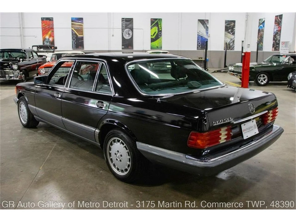 1991 Mercedes-Benz W126 S-Class Sedan - Image 4 of 31