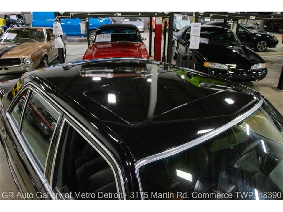1991 Mercedes-Benz W126 S-Class Sedan - Image 14 of 31