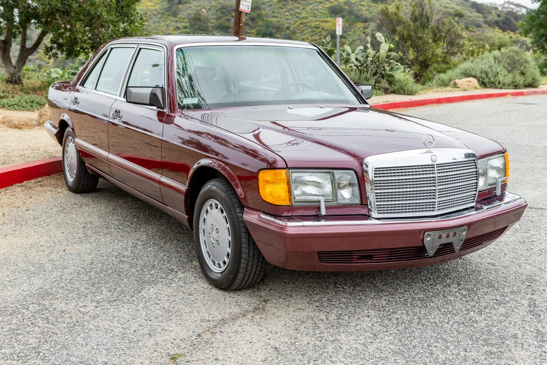 1991 Mercedes-Benz W126 S-Class Sedan - Image 2 of 31