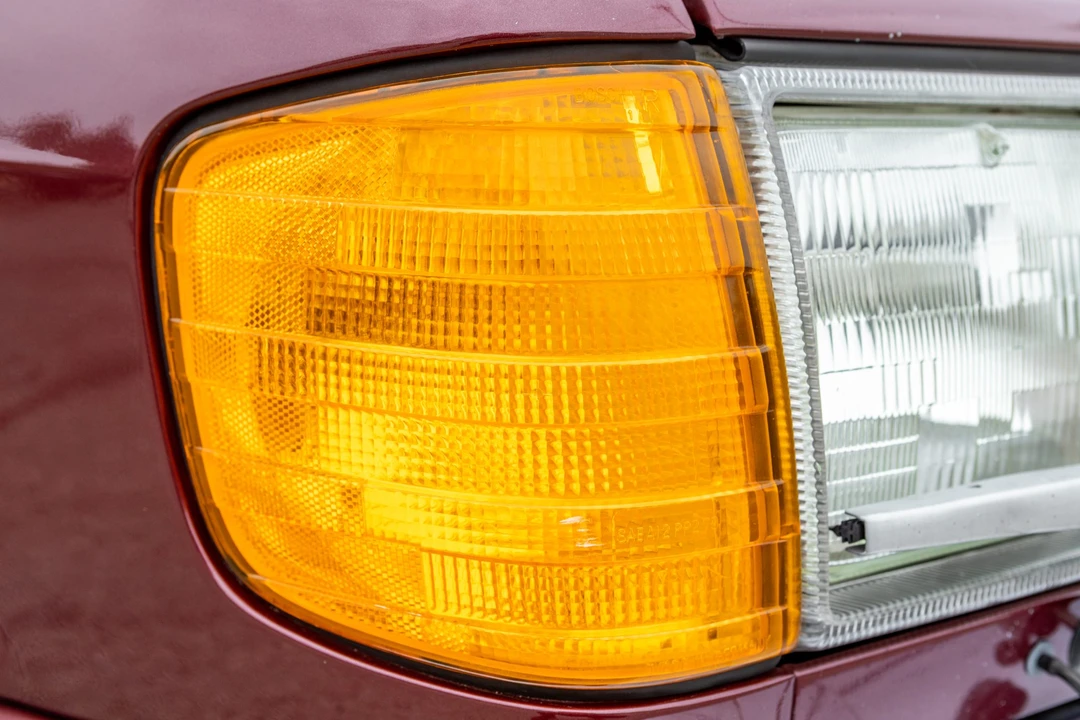 1991 Mercedes-Benz W126 S-Class Sedan - Image 20 of 31