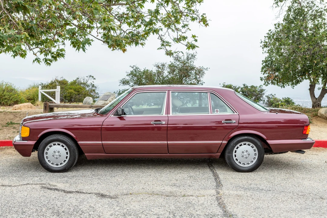 1991 Mercedes-Benz W126 S-Class Sedan - Image 10 of 31