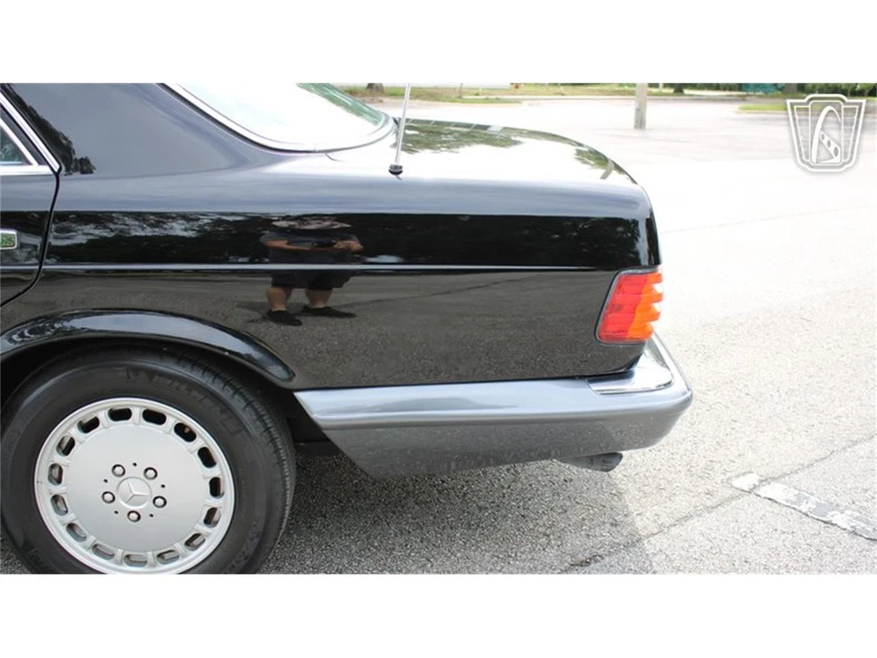 1991 Mercedes-Benz W126 S-Class Sedan - Image 30 of 31