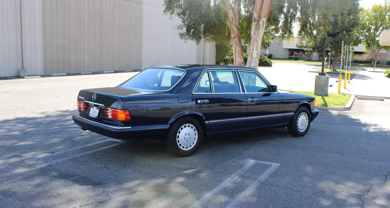 1991 Mercedes-Benz W126 S-Class Sedan - Image 12 of 31
