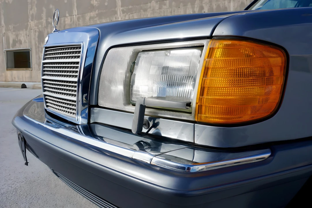 1991 Mercedes-Benz W126 S-Class Sedan - Image 15 of 31