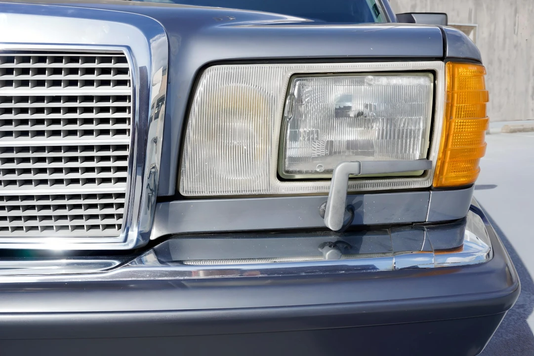 1991 Mercedes-Benz W126 S-Class Sedan - Image 24 of 31