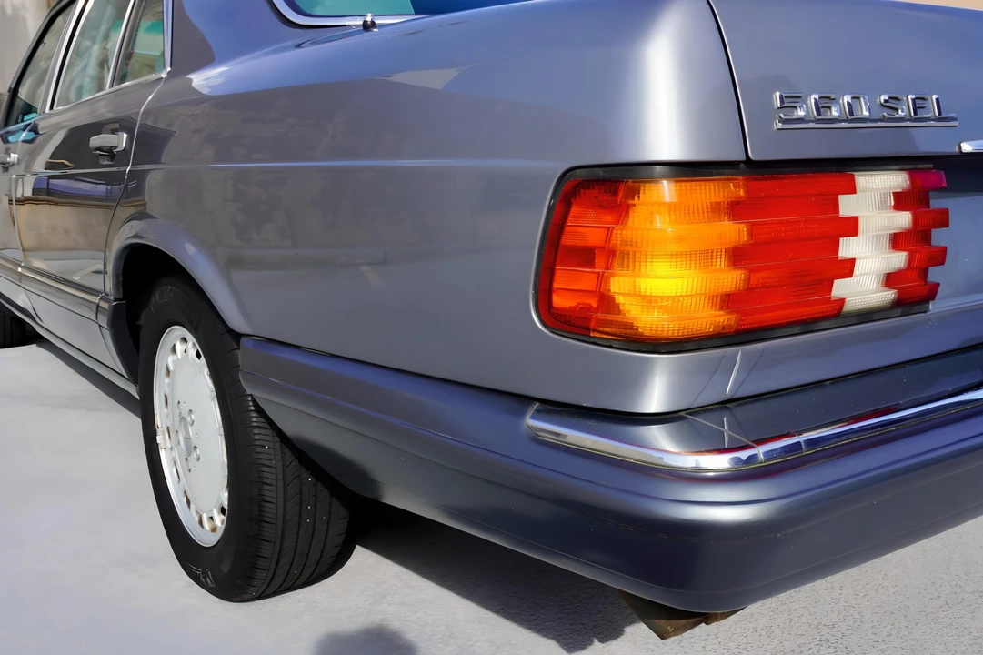 1991 Mercedes-Benz W126 S-Class Sedan - Image 31 of 31