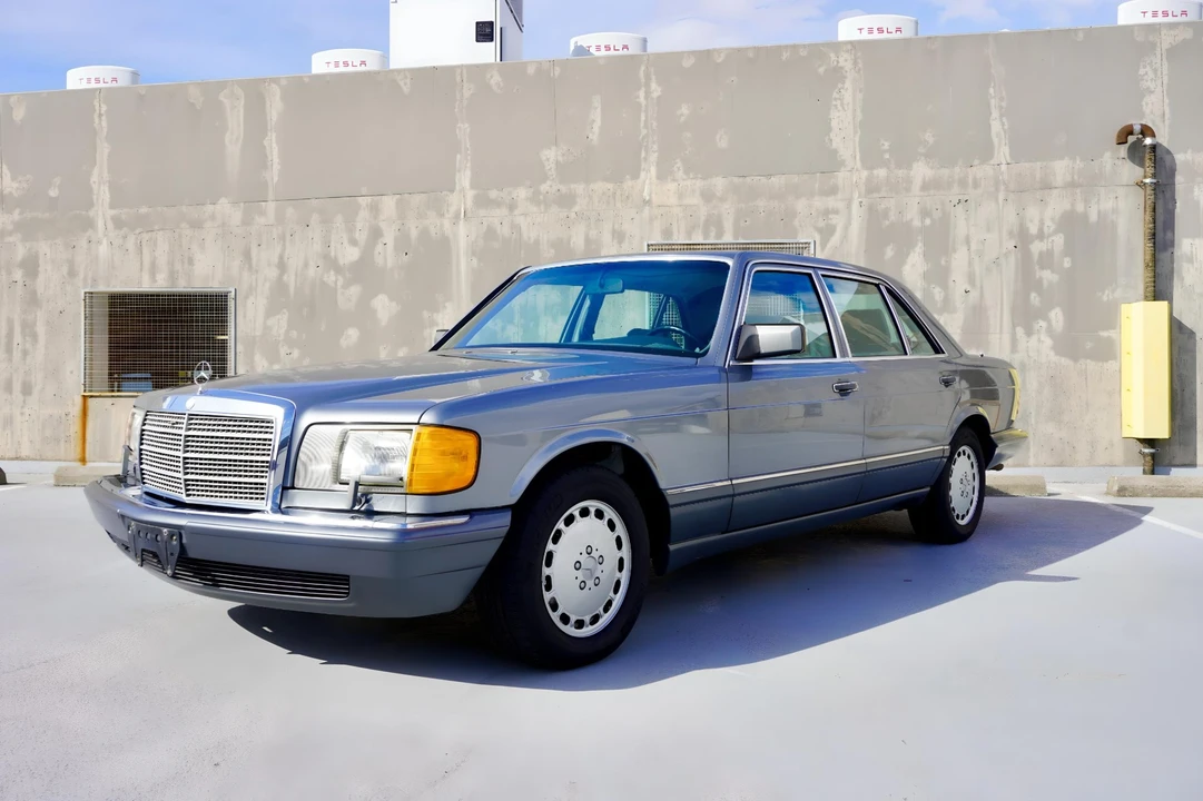 1991 Mercedes-Benz W126 S-Class Sedan - Image 3 of 31