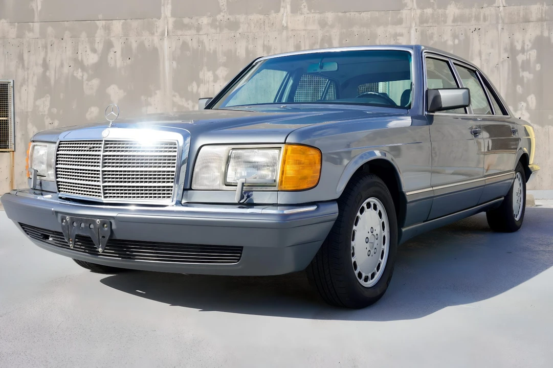 1991 Mercedes-Benz W126 S-Class Sedan - Image 2 of 31