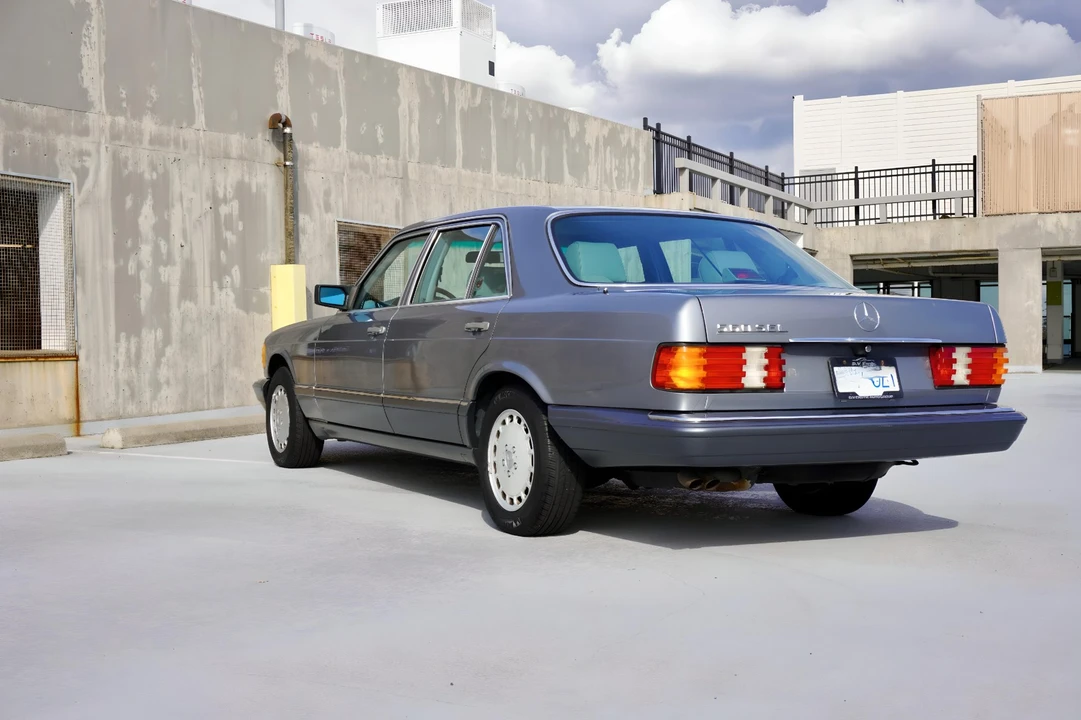 1991 Mercedes-Benz W126 S-Class Sedan - Image 8 of 31